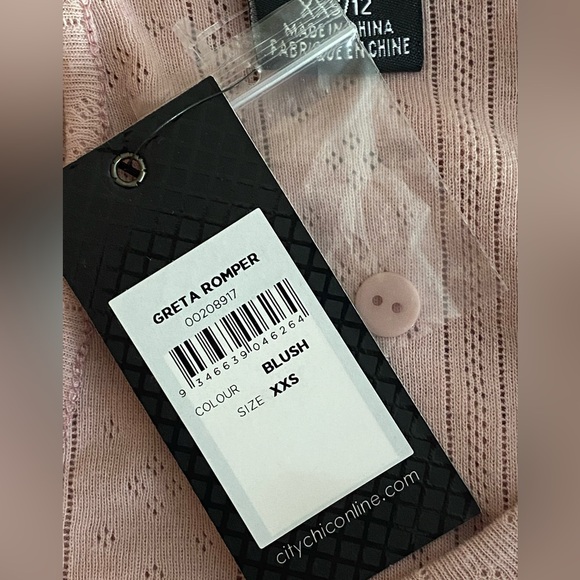 City Chic Pink Cotton Greta Playsuit scoop Neck Keyhole Back Romper SKU0500 - Picture 10 of 10